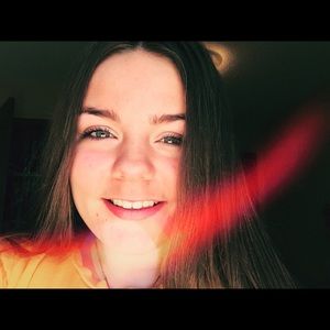 Meet your Posher, Tayler